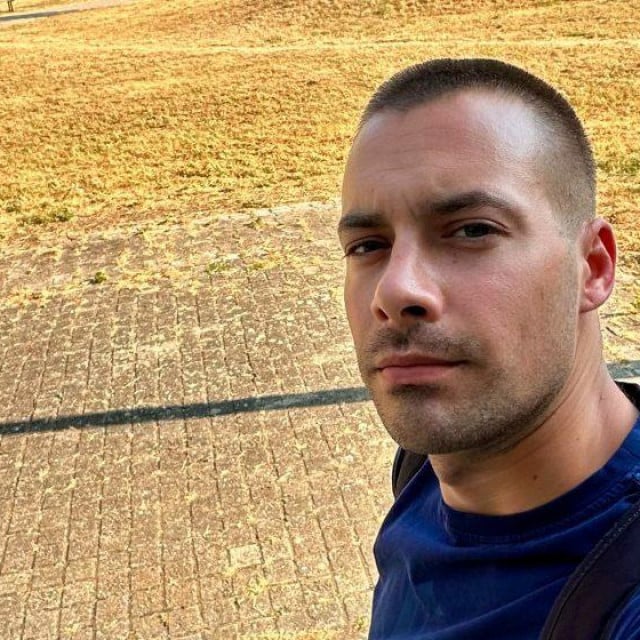 <p>&lsquo;Papiri napreduju odlično. HZZO je dao pozitivnu ocjenu, sad je na policiji da mi odobri radnu vizu...&lsquo;</p>