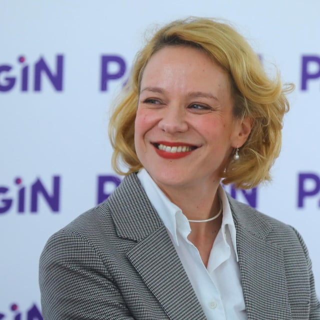 <p>Stefana Do&scaron;en</p>