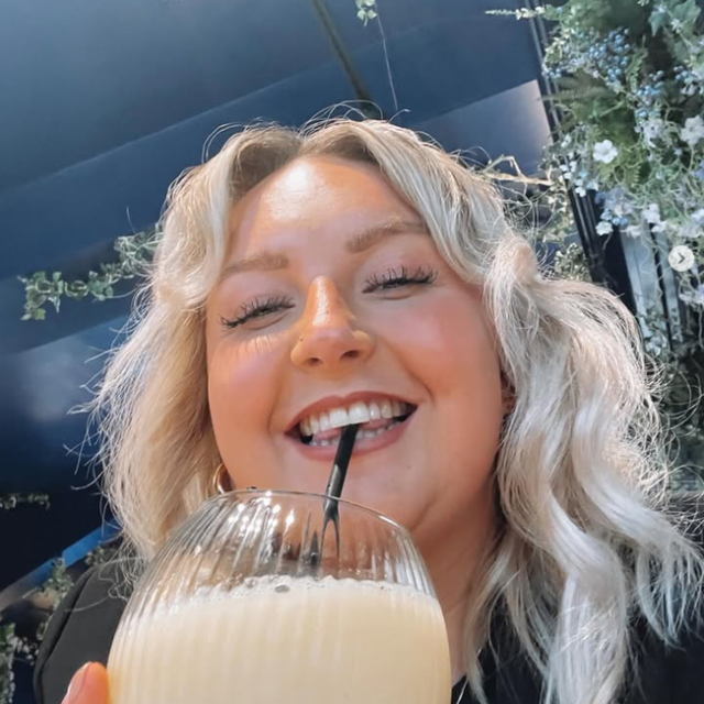 <p>Nakon izlječenja Holly Dyson je shvatila da ima i drugih pića osim alkoholnih<br>
&nbsp;</p>