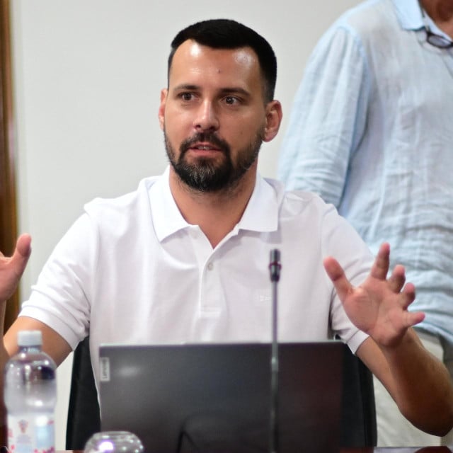 <p>Bojan Ivo&scaron;ević</p>