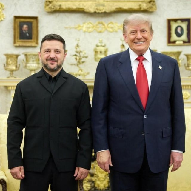 <p>Za razliku od iznimno napetog i mučnog susreta s Donaldom Trumpom<strong>&nbsp;</strong>početkom 2025. godine, Volodimir Zelenski je ovaj put&nbsp;Ovalni ured&nbsp;napustio u iznimno dobrom raspoloženju</p>