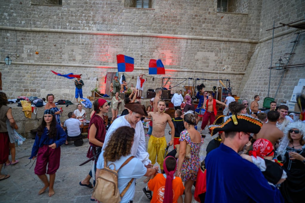 <p>Tradicionalna pučka festa Noć Porporele&nbsp; 16. srpnja ove godine</p>