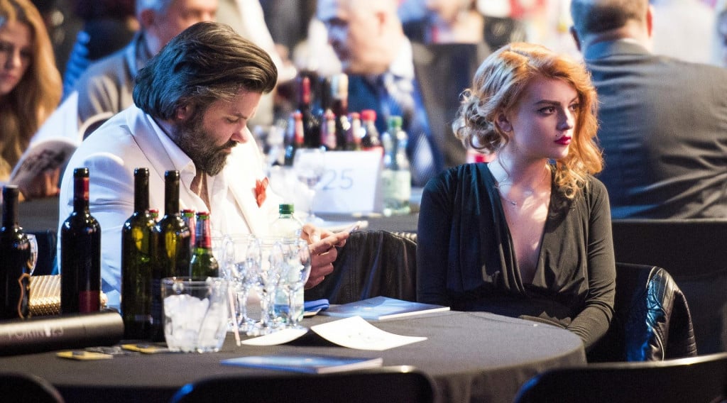 <p>Ella Dvornik i Cahrles Pearce rastali su se 2023. i od tad se vodi spor o skrbni&scaron;tvu nad djecom</p>
