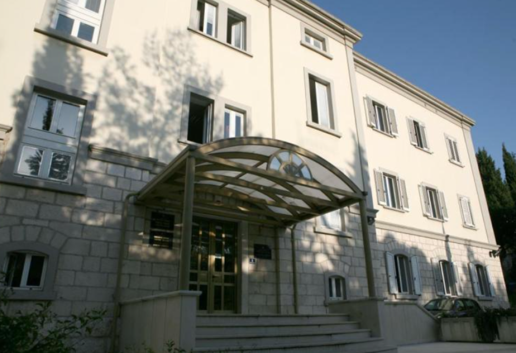 <p>porezna uprava dubrovnik</p>