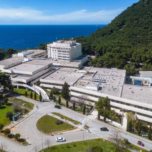 <p>Opcć&nbsp;bolnica Dubrovnik&nbsp;<br>
&nbsp;</p>