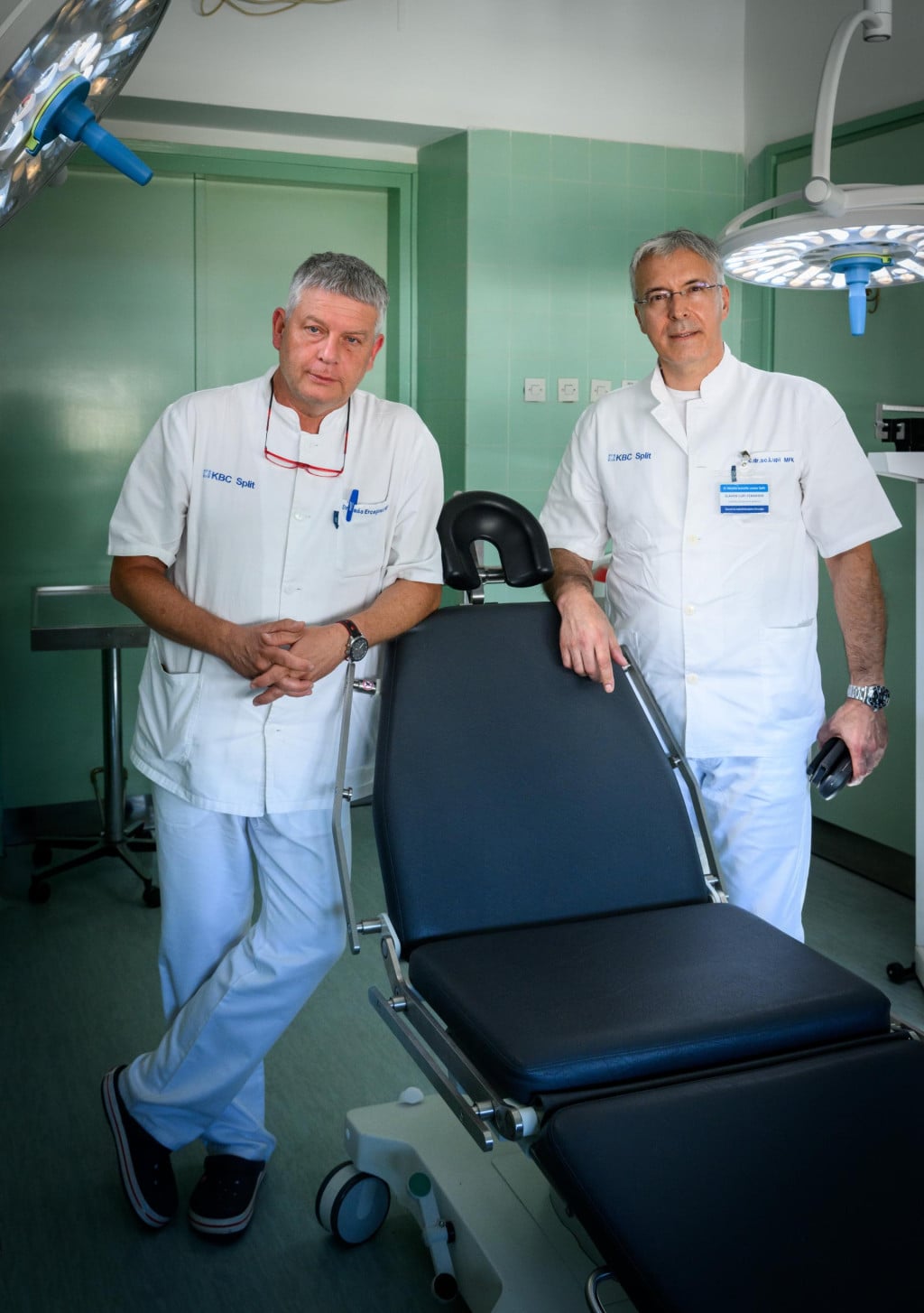 <p>Dr. Sa&scaron;a Ercegović i doc.dr.sc. Slaven Lupi-Ferandin dobili su isti dan posao u splitskoj bolnici: &rdquo;Iduće godine slavimo 50 godina maksilofacijalne kirurgije u Splitu&rdquo;</p>