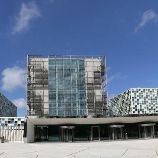 <p>U dva desetjeća djelovanja ICC-a ozbiljno izgleda samo zgrada koju su si napravili u Haagu, za dvjestotinjak milijuna eura. Sve ostalo je politička karikatura...</p>