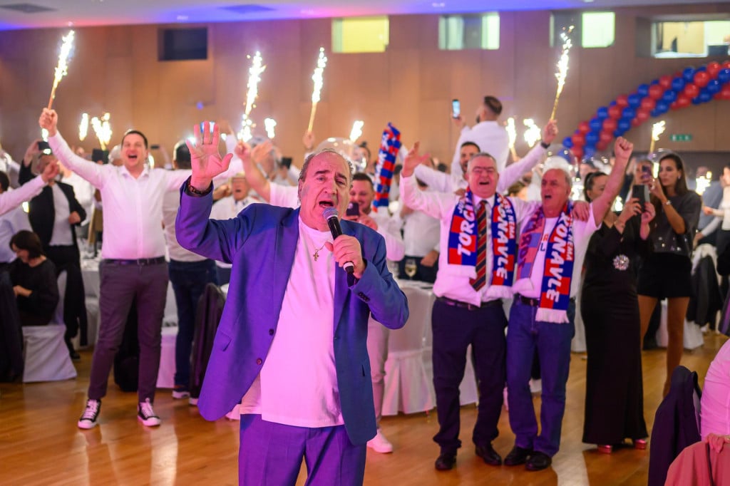 <p>Nastup lani na Biloj noći Dru&scaron;tva prijatelja Hajduka Konavle</p>
