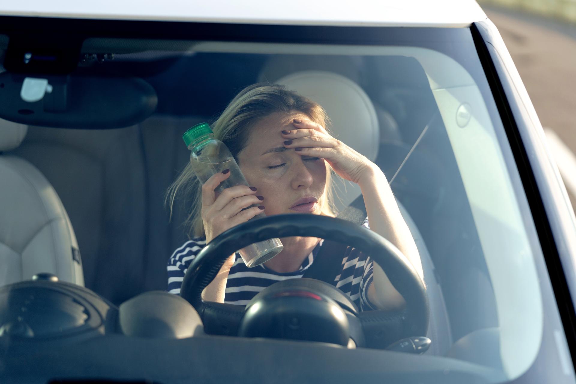 Ovo je genijalno: jednostavan trik može brzo rashladiti užareni automobil, potrebno je samo pravilno otvoriti vrata
