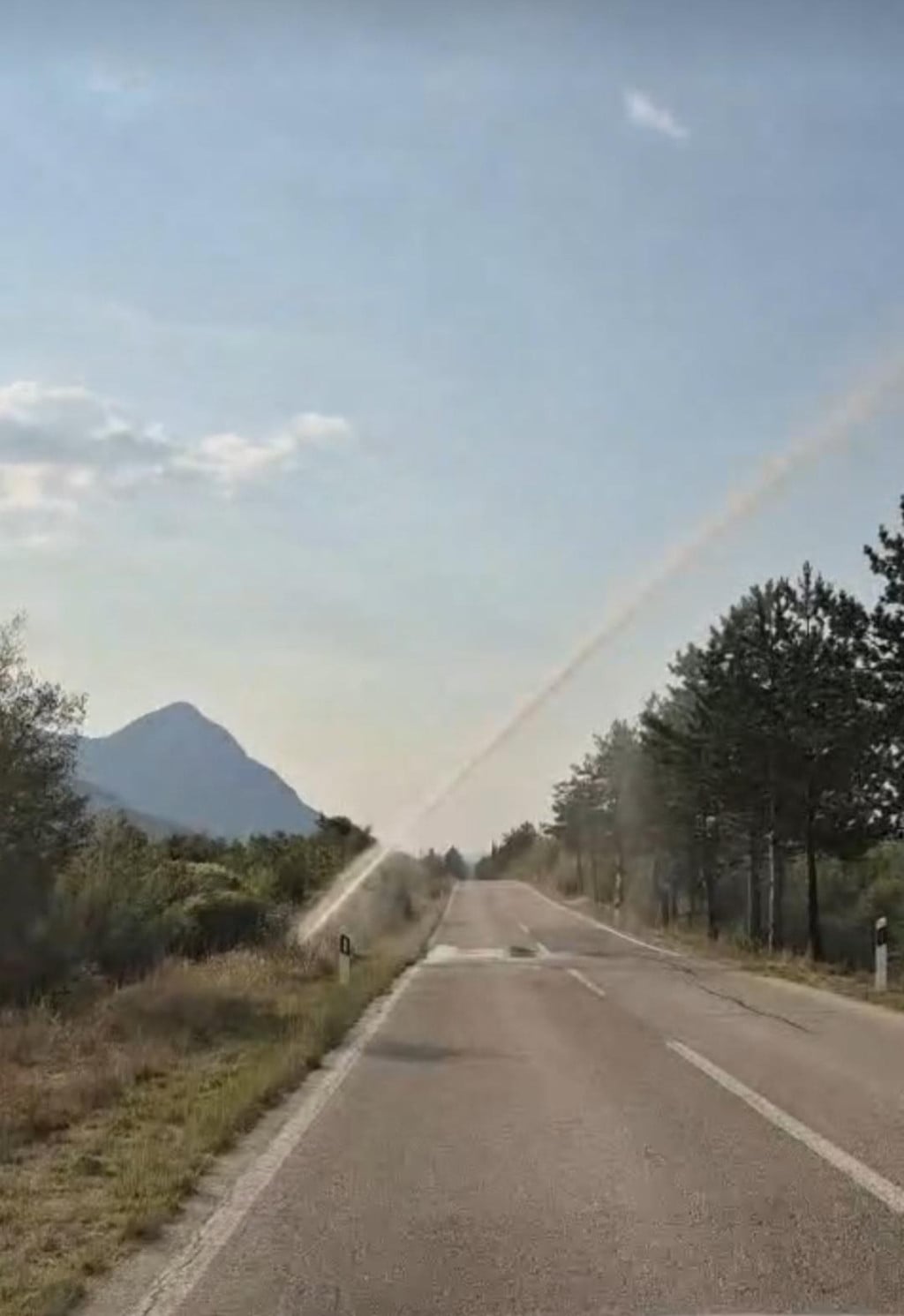 <p>Tijekom ljeta česta su puknuća u Ra&scaron;ćanima(vodoskok)</p>