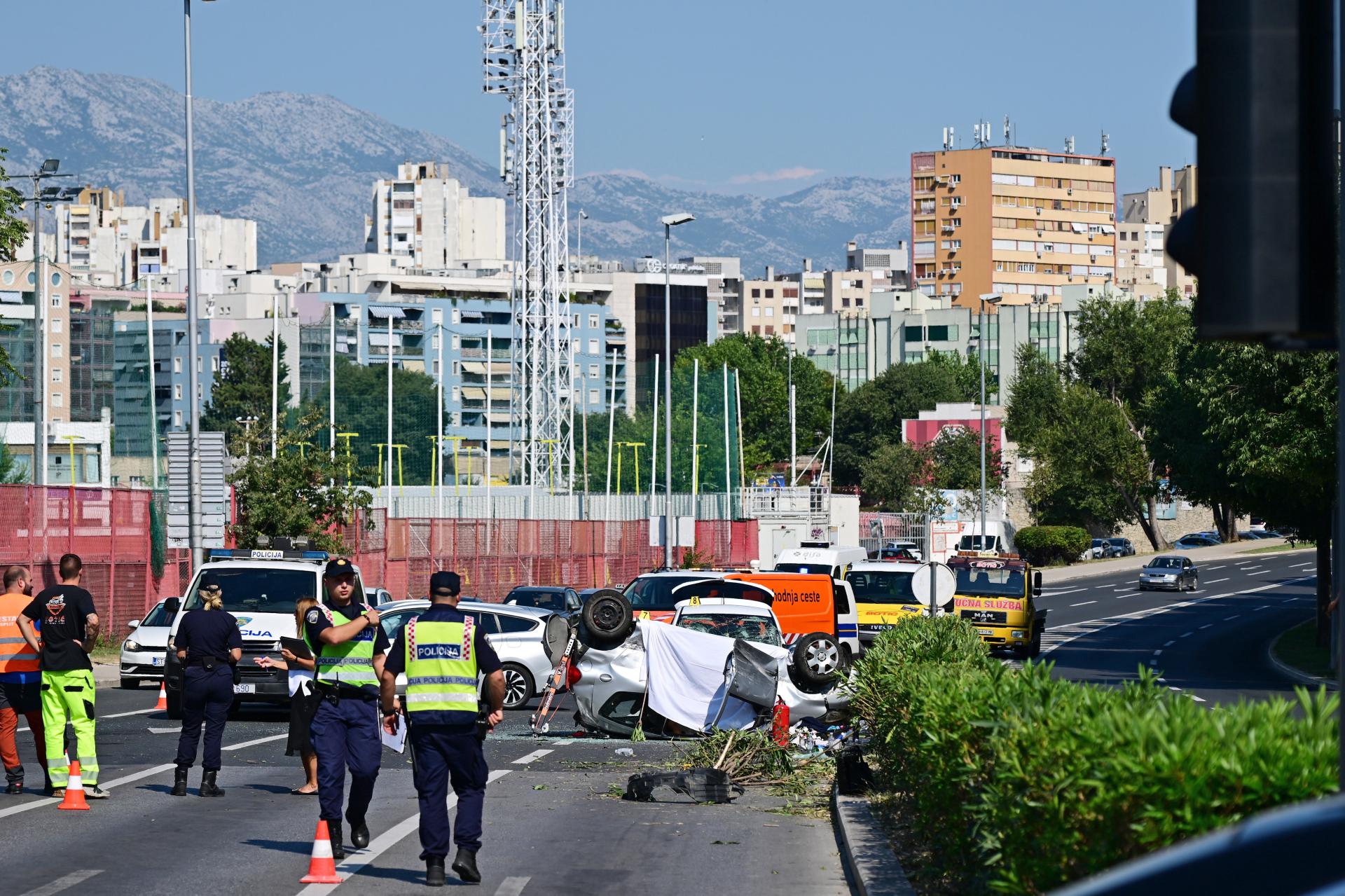 U strašnoj nesreći u Splitu s poginulom osobom sudjelovala 3 vozila! Svjedoci ispričali kako je došlo do tragedije...