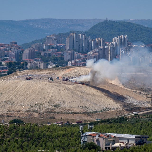 <p>Od 7. kolovoza nijedna od četiriju općina s Makarske rivijere, među ostalim korisnicima, neće moći deponirati otpad na splitskom Karepovcu&nbsp;</p>