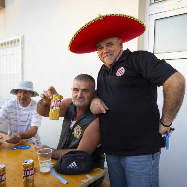 <p>Crveni sombrero Paje Pavlovića</p>