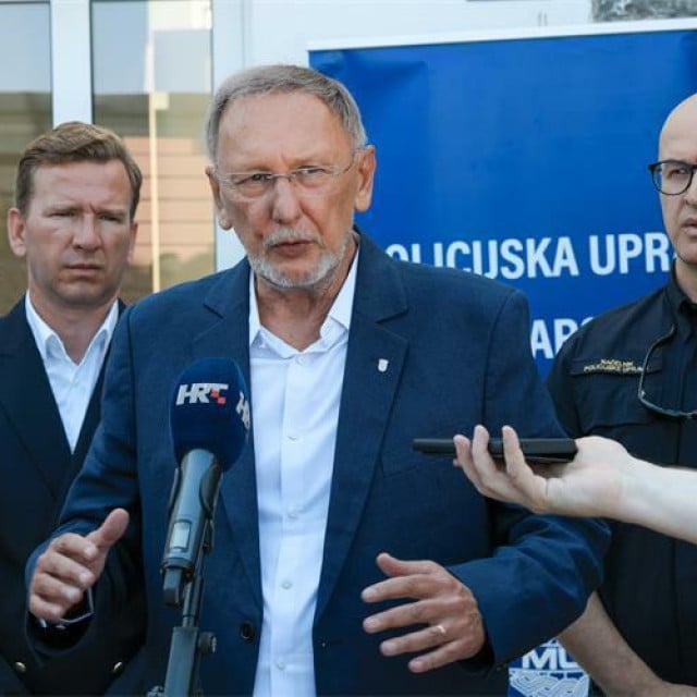 <p>Ministar Božinović u Preku</p>