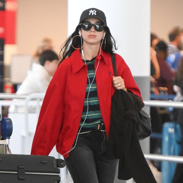 <p>Dua Lipa</p>