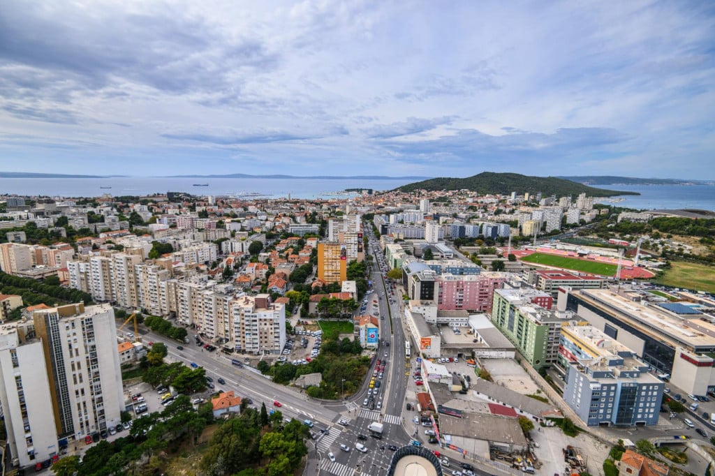 <p>Ispod 700 eura u Splitu se te&scaron;ko može naći ikakav stan za najam</p>