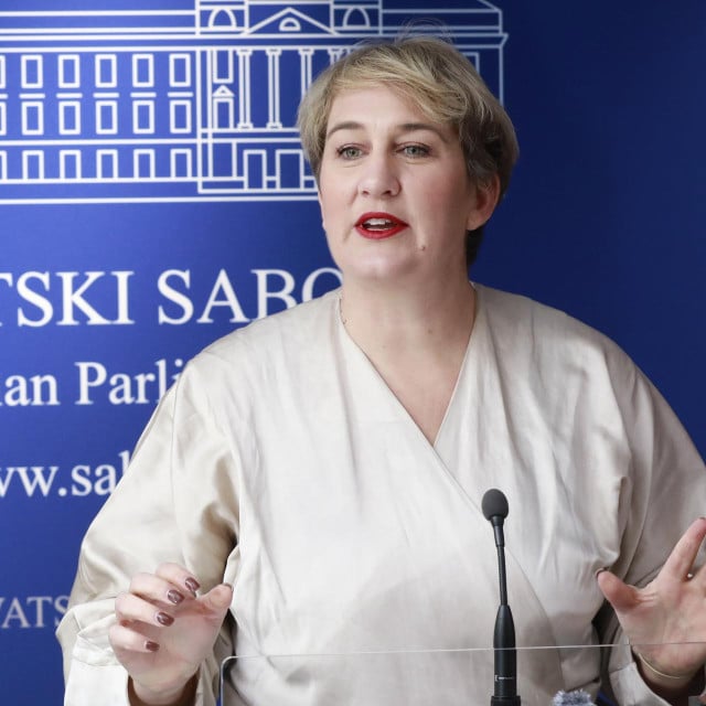 <p>Ivana Marković<br>
&nbsp;</p>