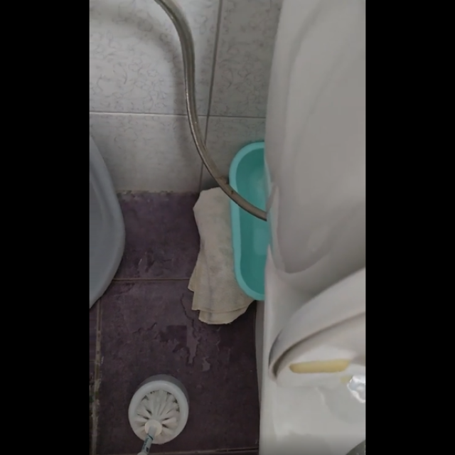 <p>Stanje s vodokotlićem u zadarskom apartmanu u kojem noćenje ko&scaron;ta 103 eura<br>
&nbsp;</p>