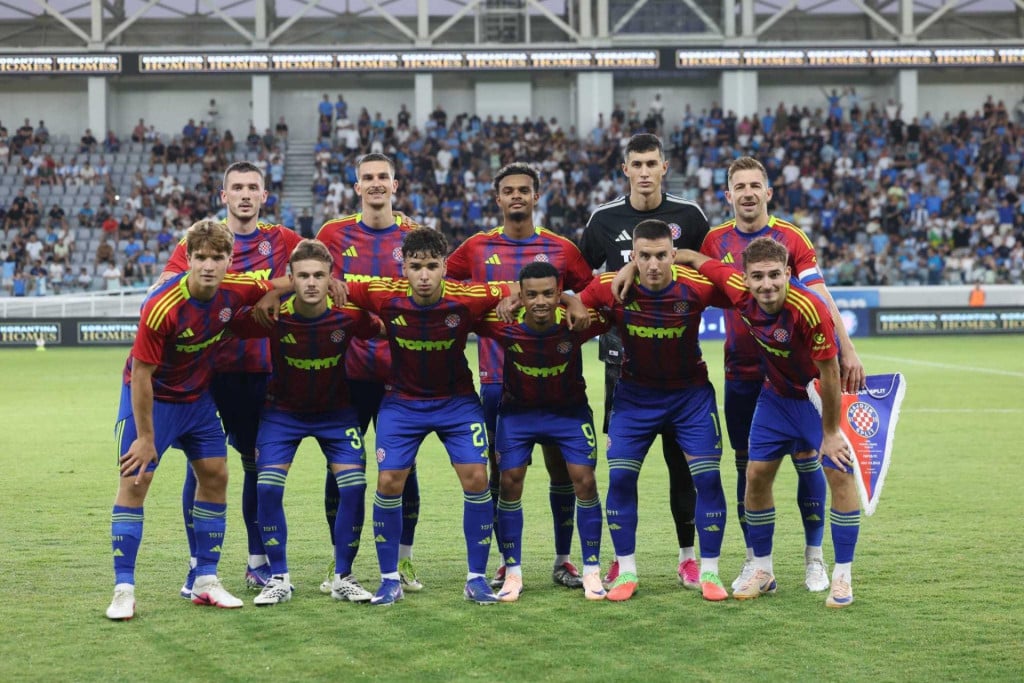 <p>pafos hajduk</p>