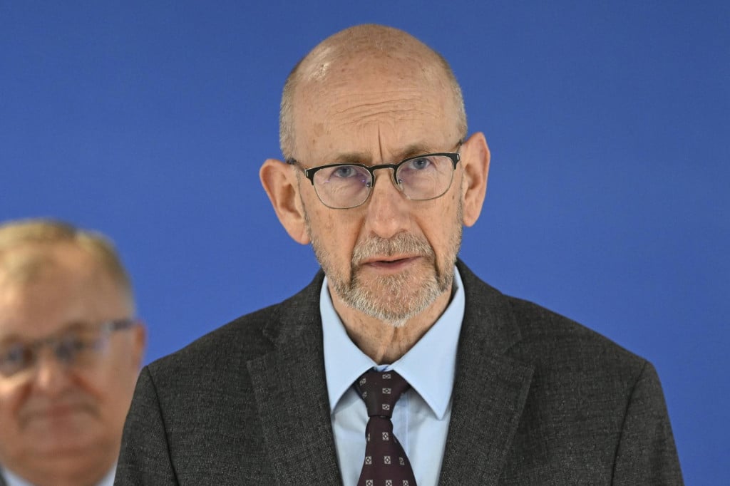 <p>&nbsp;Bozo Lasic</p>