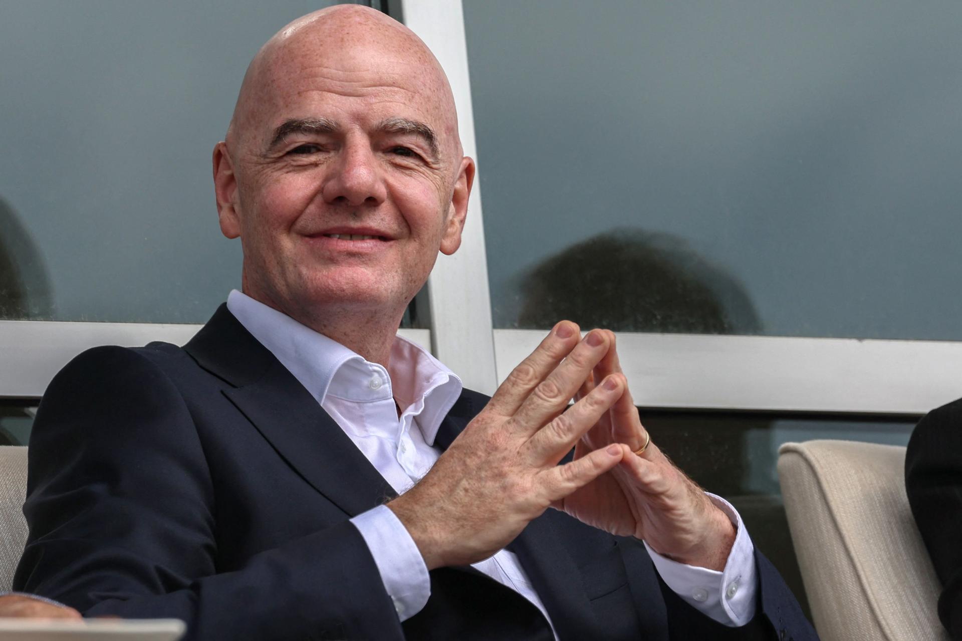 Infantino priznao pogreške i ispričao se. Unatoč žestokim kritikama ostaje na čelu FIFA-e