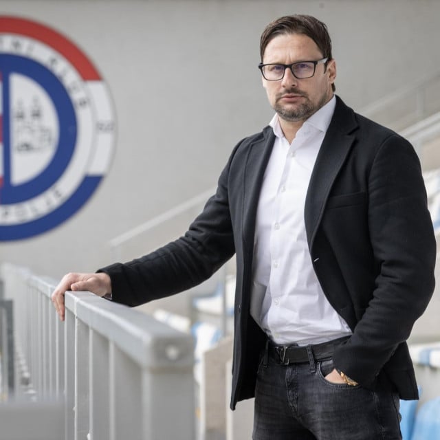 <p>Mario Smodlaka:&nbsp;Ovo je prilika za stabilizaciju kluba, uigravanje mladih igrača i svakako je cilj biti u gornjem dijelu tablice</p>