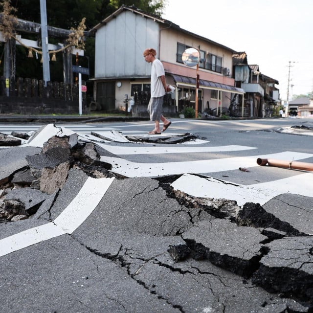 <p>&Scaron;tete od potresa u Uki, Kumamoto perfekturi u Japanu</p>