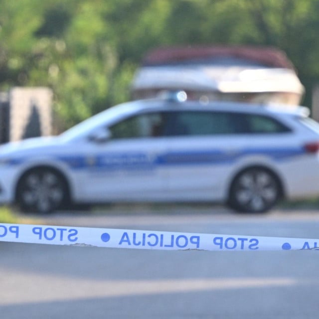 <p>Slavonskobrodska policija provodi očevid ubojstva 71-godi&scaron;njaka (ilustracija)&nbsp;</p>