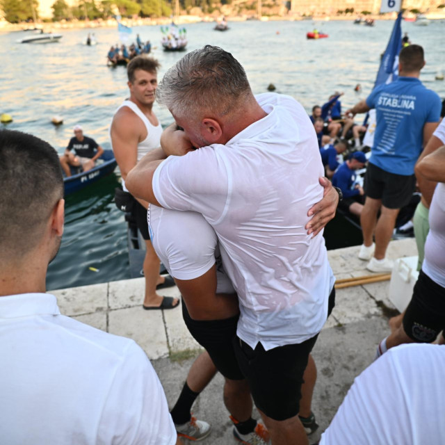<p>Metkovic, 080826.<br>
Maraton ladja u organizaciji udruge ladjara Neretve koji se tradicionalno vesla na relaciji Metkovic - Opuzen - Ploce na stazi dugoj 22,500 m.<br>