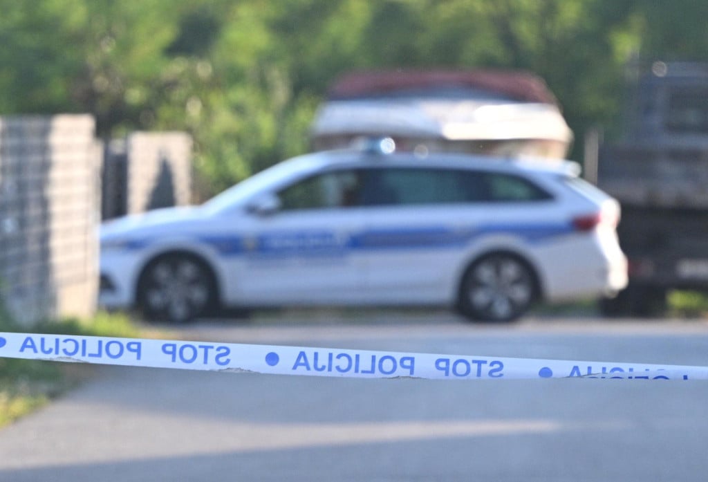 <p>Slavonskobrodska policija provodi očevid ubojstva 71-godi&scaron;njaka (ilustracija)&nbsp;</p>