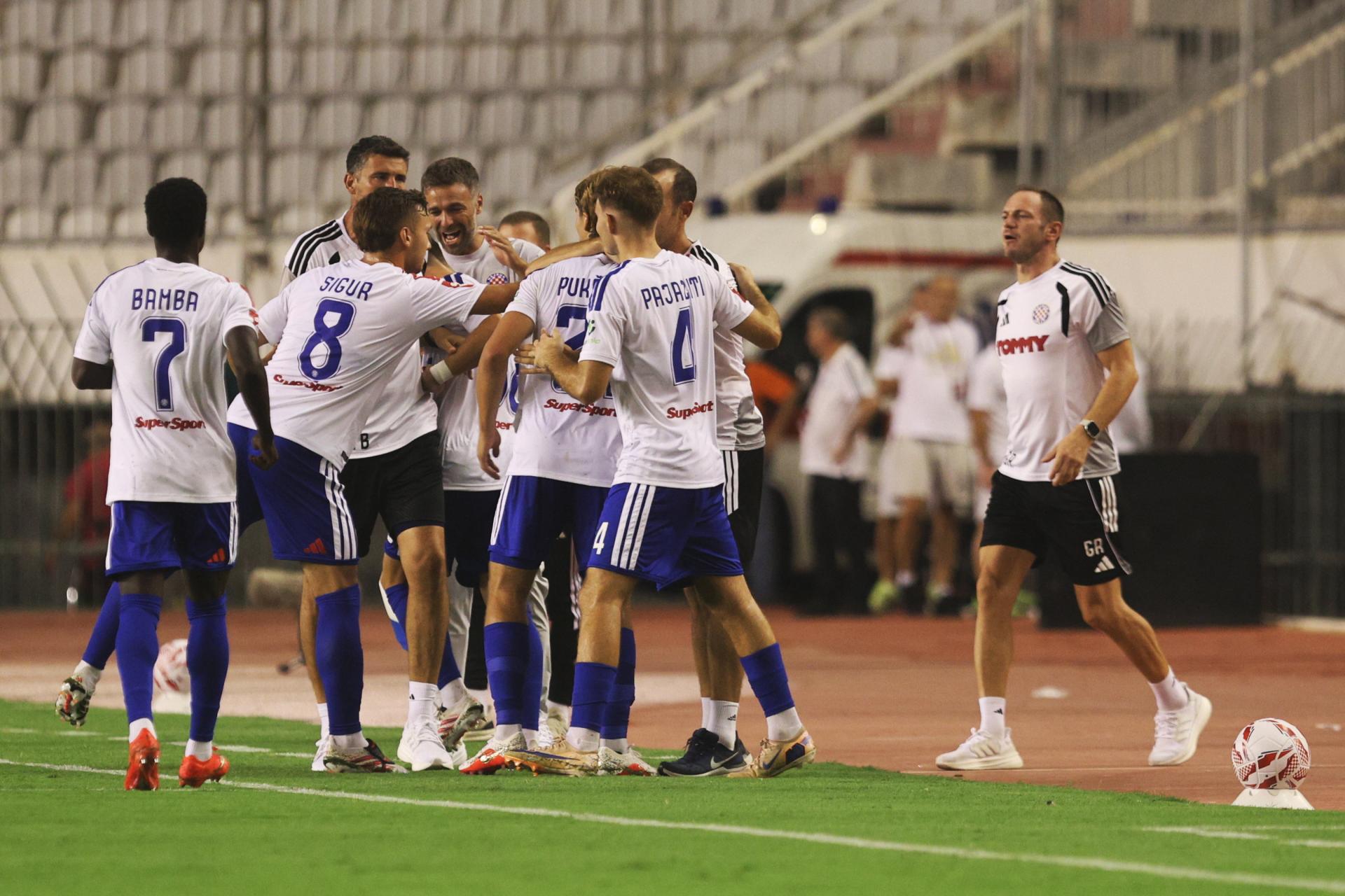 Hajduk se oglasio na društvenim mrežama novom porukom navijačima: ‘Prilika je da pravo lice momčadi pokažemo na terenu‘