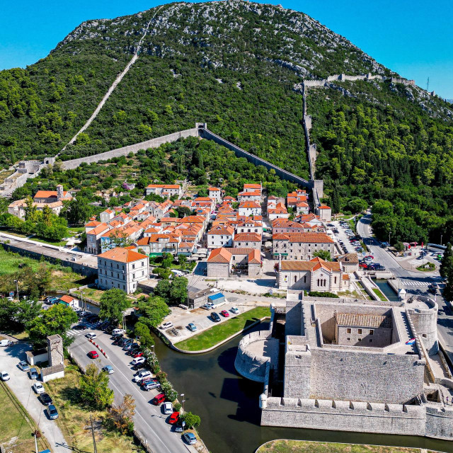 <p>Pogled na Ston</p>