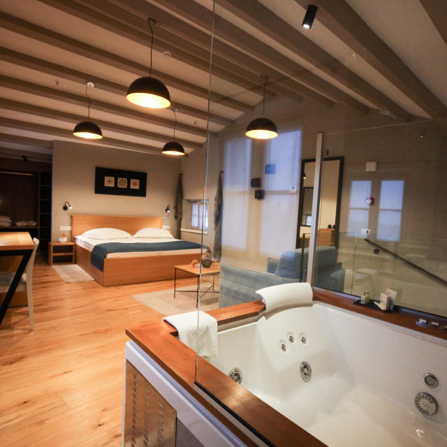 <p>Bale, 180820,<br>
Hotel La Grisa u vlasnictvu obitelji Muric.<br>