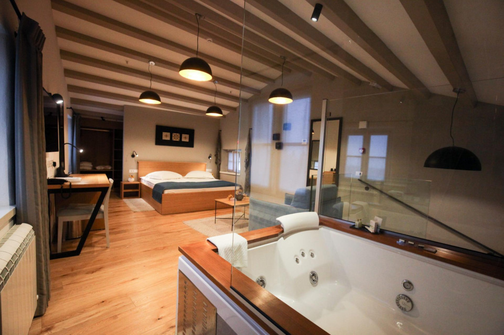 <p>Bale, 180820,<br>
Hotel La Grisa u vlasnictvu obitelji Muric.<br>