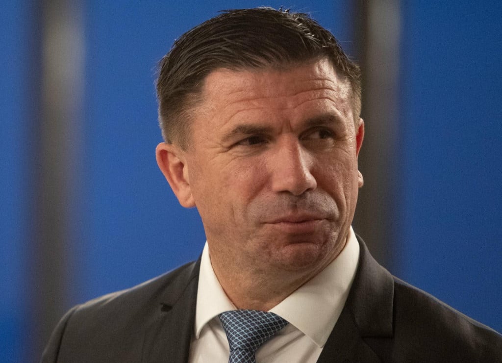 <p>Ivica Pirić: Ljudi iz kluba su mi rekli da dug iznos oko 13 milijuna eura. A u medijima se pojavljuju trostruko veći iznosi. Nosov me pitao &scaron;to je od toga istina</p>