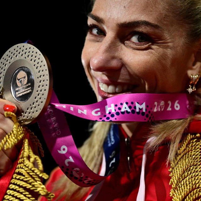<p>Marija Vuković slavi broncu na EP&nbsp;</p>