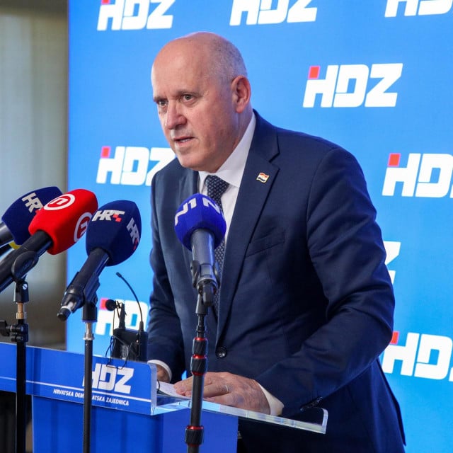 <p><em>Role model</em> za članove stranačkog podmlatka</p>