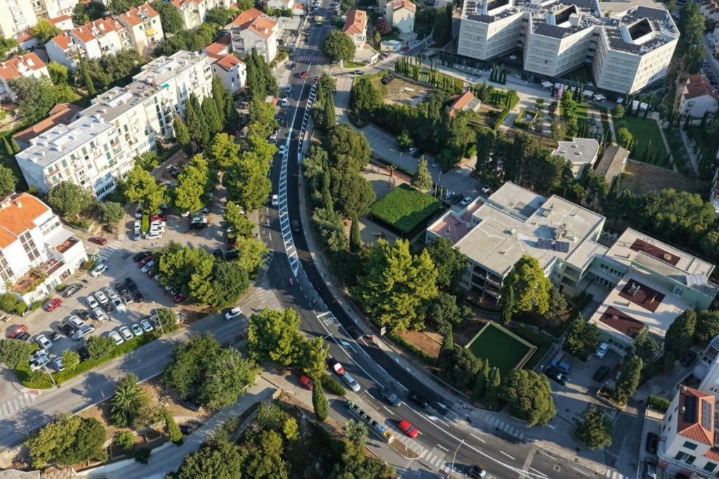 <p>Oborinska odvodnja na Vojnoviću</p>