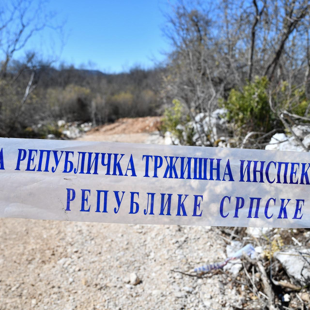 <p>Prilaz lokaciji na kojoj vi se trebala graditi trebinjske zračna luka</p>