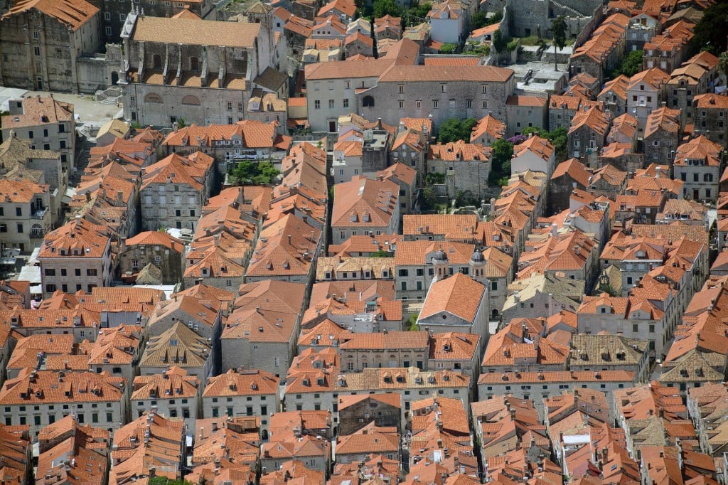 <p>Grad Dubrovnik dodjeljuje 45 tisuća eura po korisniku kao pomoć pri rje&scaron;avanju stambenog pitanja</p>