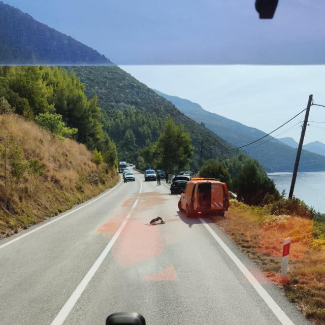 <p>Prometna nesreća na predjelu Ratac</p>