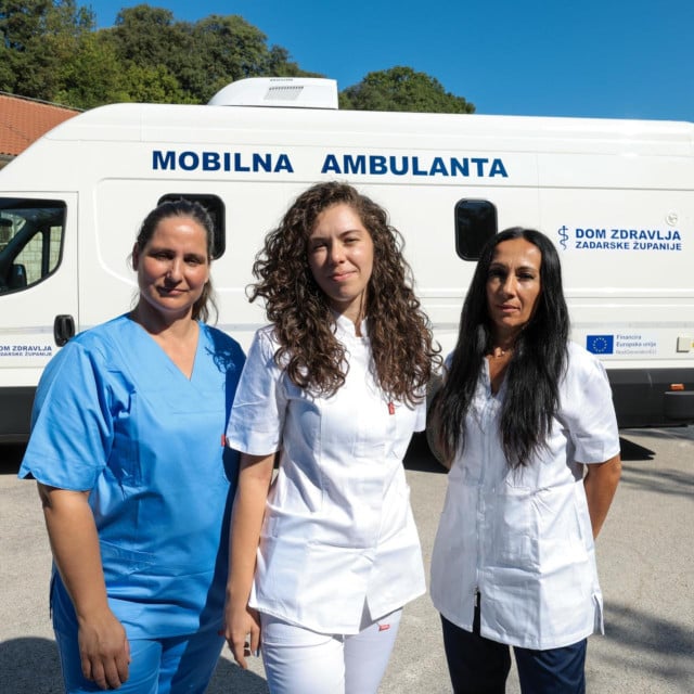 <p>Tim mobilne ambulantr Doma zdravlja Zadarske županije</p>