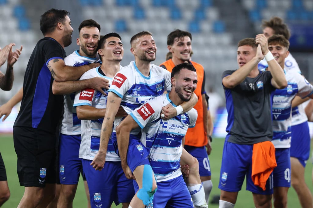 <p>Kadrovi s utakmice Osijek - Lokomotiva</p>