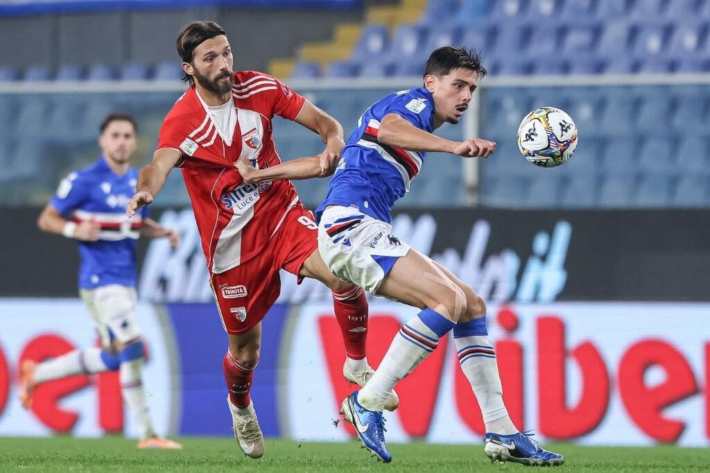<p>Dennis Hadžikadunić pro&scaron;le sezone u dresu Sampdorije</p>