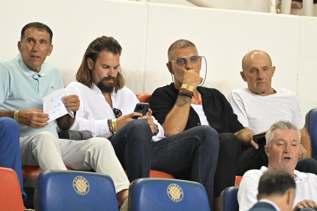 <p>Split, 200826.<br>
Stadion Poljud.<br>
Poznati na utakmici play-offa UEFA Konferencijske lige, Hajduk - Rakow Czestochowa.<br>
Na fotografiji: Slaven Bilic.<br>