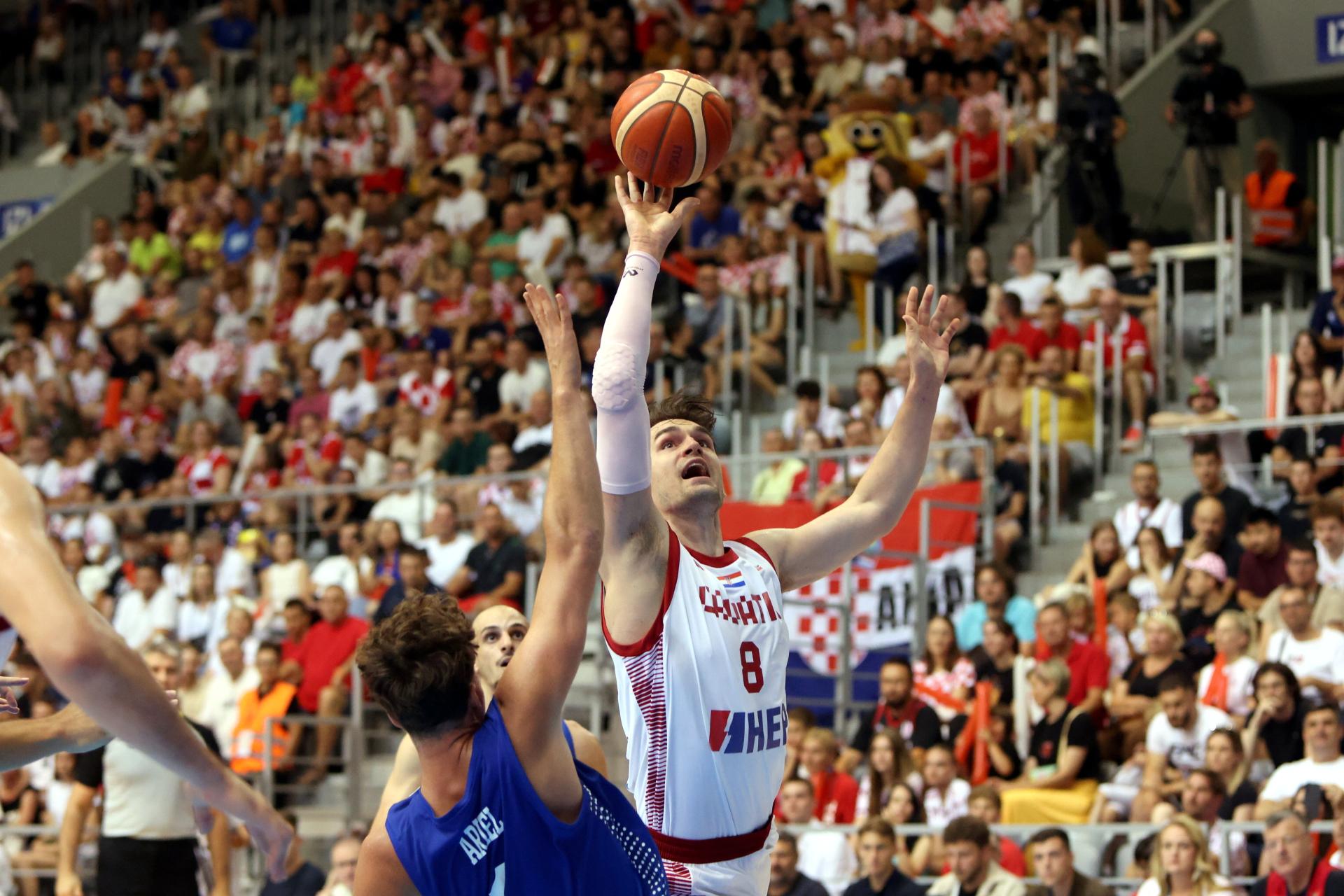 Preokret i pobjeda hrvatskih košarkaša protiv Turske: briljirao Hezonja, asistirao mu kapetan Šarić