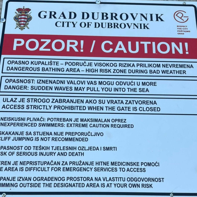 <p>Na kupali&scaron;tu Buža osvanula ploča s upozorenjima za kupače</p>