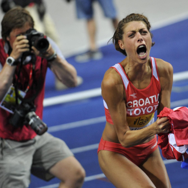 <p>Blanka Vla&scaron;ić slavi pobjedu u finalu skoka u vis za žene na Svjetskom prvenstvu u atletici 2009. u Berlinu</p>