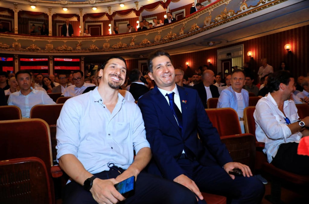 <p>Split, 210826.<br>
Svečano progla&scaron;enje novih ambasadora Sportskih igara mladih, Goran Ivani&scaron;ević, Ana Ivanović i Magnus Brunne.<br>
Na fotografiji: Zlatan Ibrahimović&nbsp;i Zdravko Marić.<br>