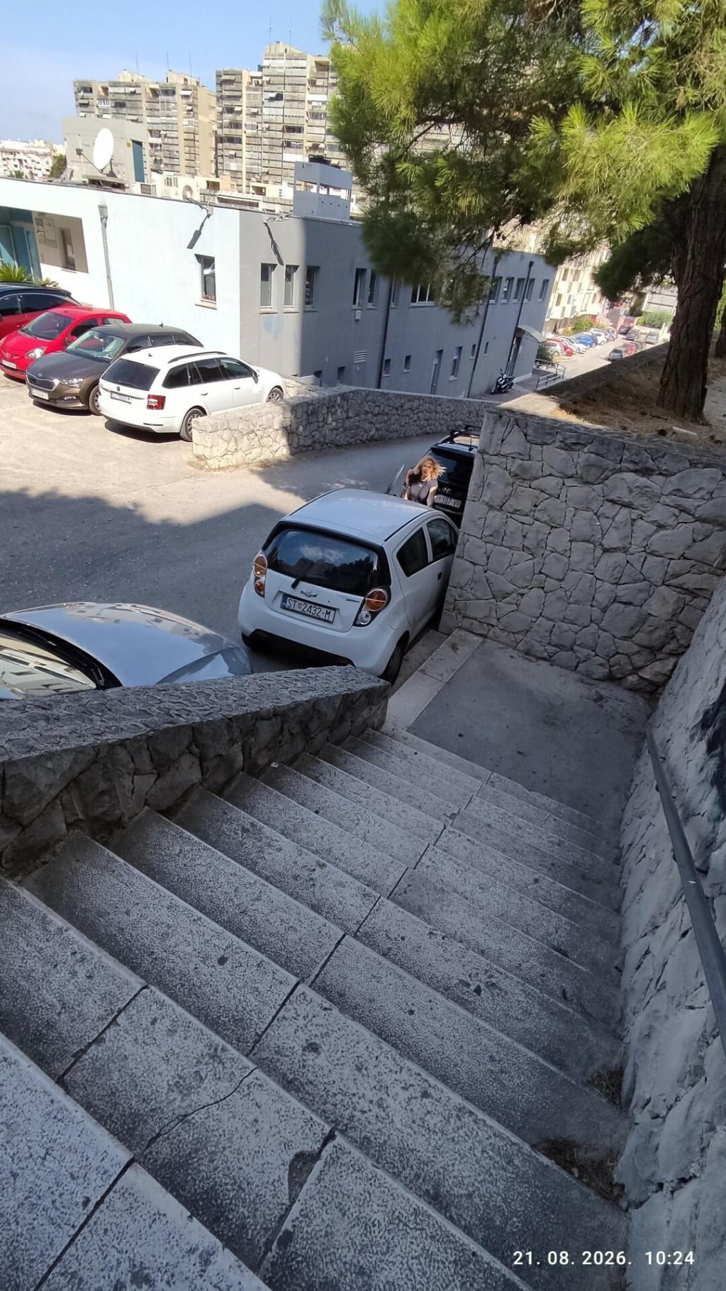 <p>Na&scaron;ao je prostor</p>